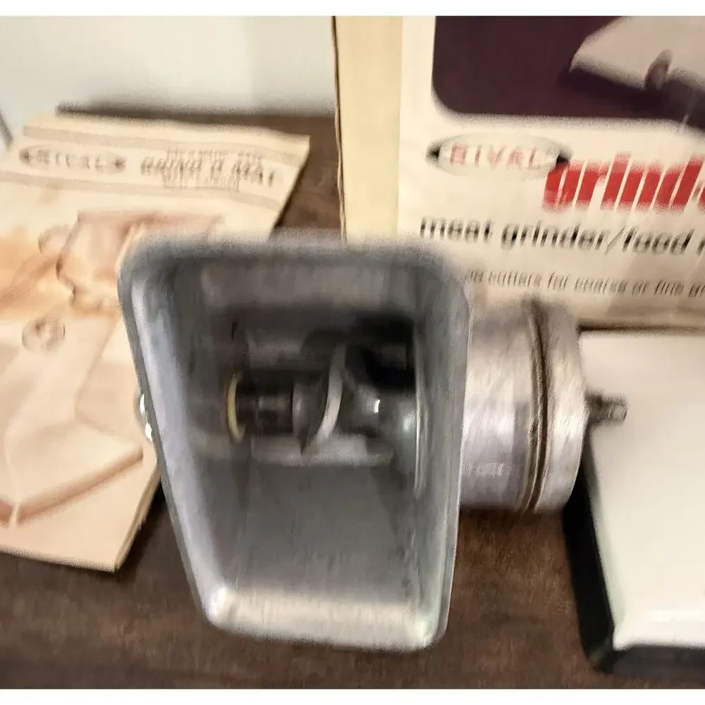 VTG Rival grind-o-mat 303 sh White Grinder/Food Chopper Manual Suction Complete